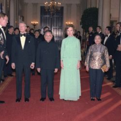 Jimmy Carter, Deng Xiaoping, Rosalynn Carter and Madame Zhuo Lin