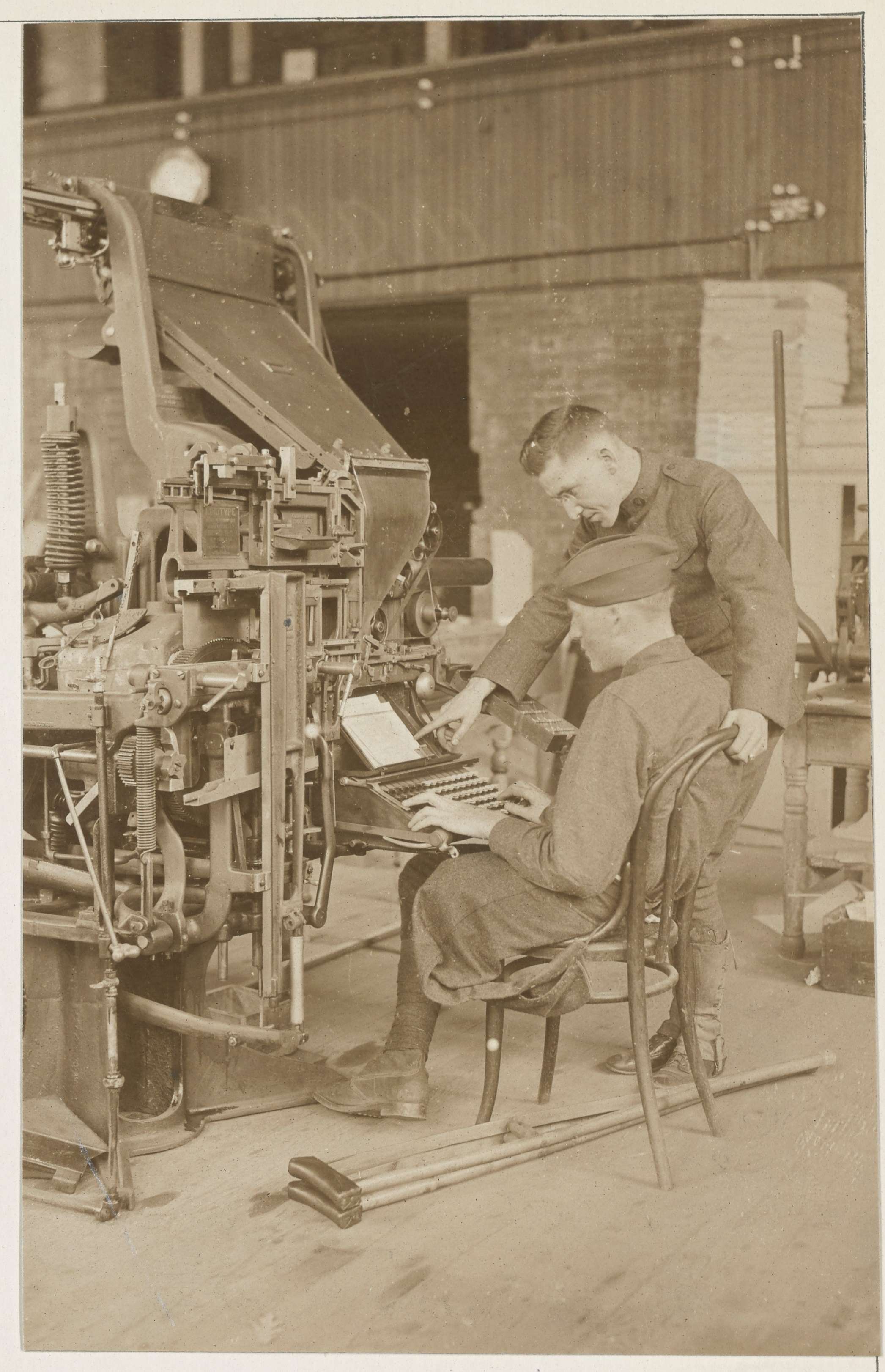 Wounded soldiers receiving instructions on linotype machine at General Hospital Number 9, Lakewood, New Jersey