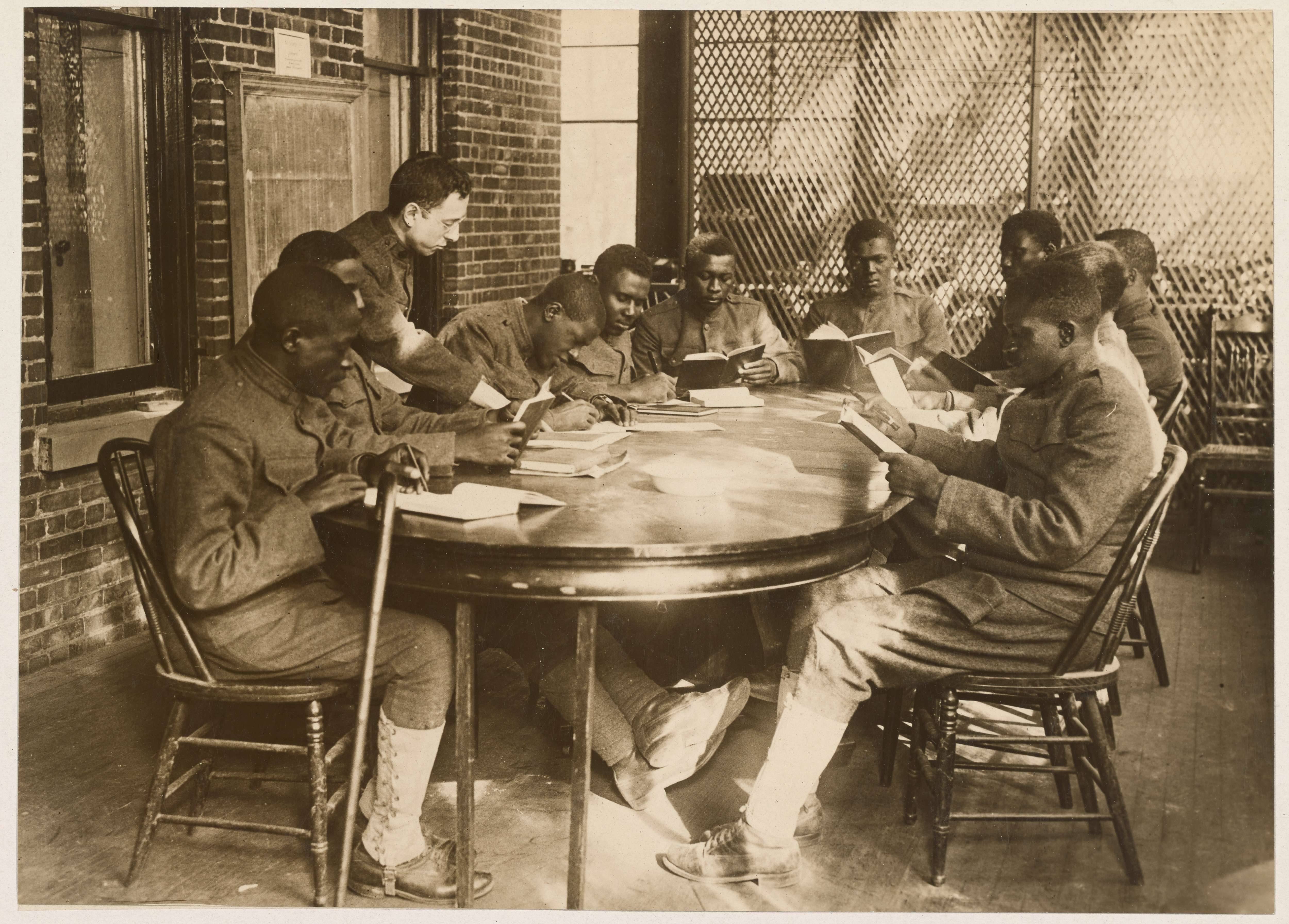 Medical Department - Restoration Work - Education and Rehab - United States General Hospital Number 9, Lakewood, New Jersey. Wounded American soldiers being taught how to read and write