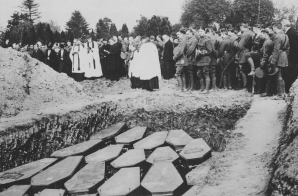 130 Victims of Lusitania Disaster Buried Outside of Queenstown (Cobh), Ireland, May 10, 1915
