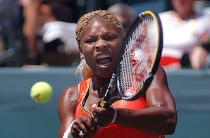 Serena Williams Returns a Shot