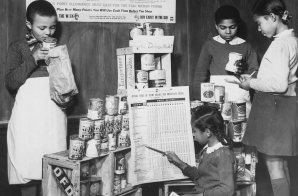 Youngsters in Fairfax, Virginia Learning about Point Rationing