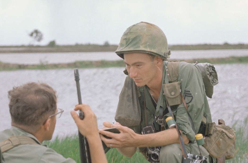 Army Photographer Writes Photograph Caption